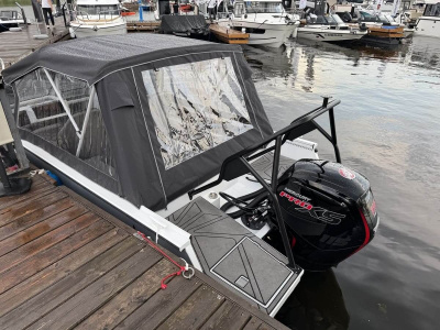 Моторная лодка Realcraft 510 NS